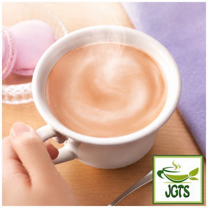 (AGF) - Blendy Royal Milk Tea Au Lait Instant Tea 8 Sticks brewed fresh in cup
