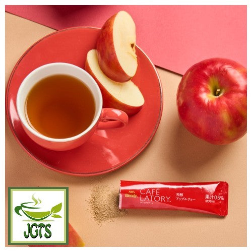 (AGF) Blendy Cafe Latory Apple Tea 7 Sticks - Brewed in cup with stick opened