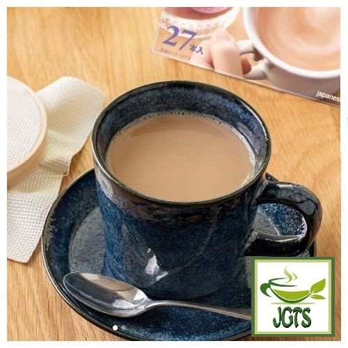 (AGF) Blendy Royal Milk Tea Instant Tea 27 Sticks - Fresh brewed in cup