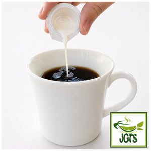 (Key) Creamy Fresh Cream Coffee Creamer 15 Servings ^ Poured into black coffee