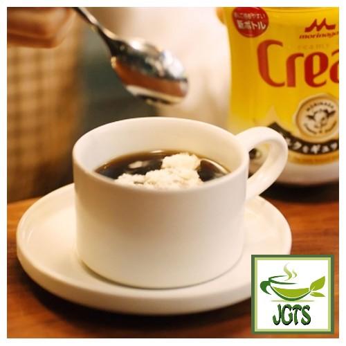 Morinaga Creap Morinaga Creap Creamy Powder Coffee Creamer Powder Coffee Creamer - Spoonful in cup