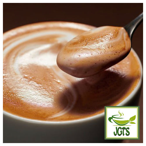 (AGF) Blendy Cafe Latory Milk Cafe Latte 20 Sticks (210 grams) makes a creamy froth