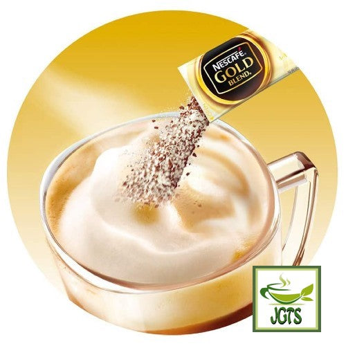 Nescafe Gold Blend Cafe Latte Caffeine-less Instant Coffee 7 Sticks Fresh brewed in cup