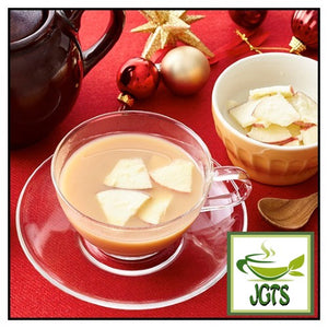 Nittoh Nigiwai Tohoku Royal Milk Tea Apple - Served hot with apple slices