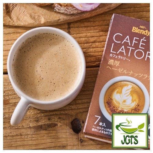 (AGF) Blendy Cafe Latory Rich Hazelnut Latte 7 Sticks - In Mug with package
