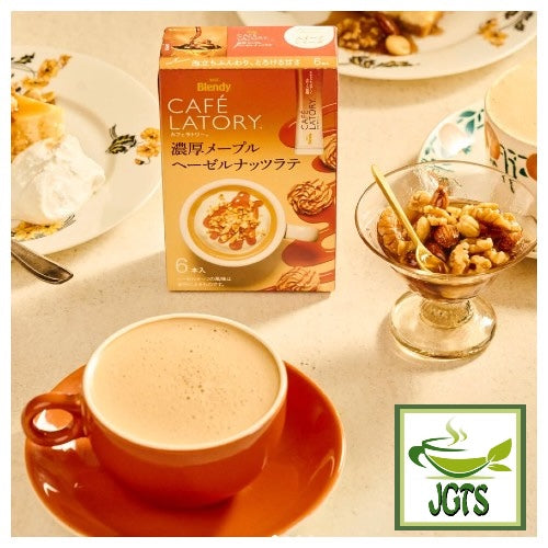 (AGF) Blendy Cafe Latory Rich Maple Hazelnut Latte- Brewed in cup with box