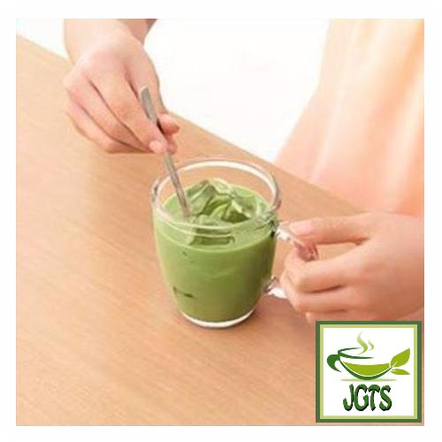 (AGF) Blendy Matcha Au Lait 18 Sticks - Brewed cold over ice