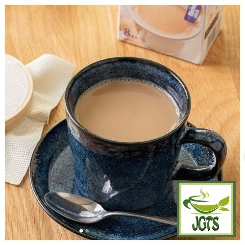(AGF) Blendy Royal Milk Tea Instant Tea 8 Sticks - Fresh brewed in cup