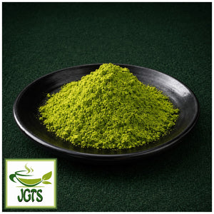 (Hagiri) Shizuoka Fuji Matcha - Matcha powder on a black matcha dish 