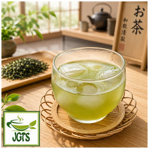 (ITO EN) Oi Ocha Matcha Green Tea Bags - Brewed green tea in cup over ice 