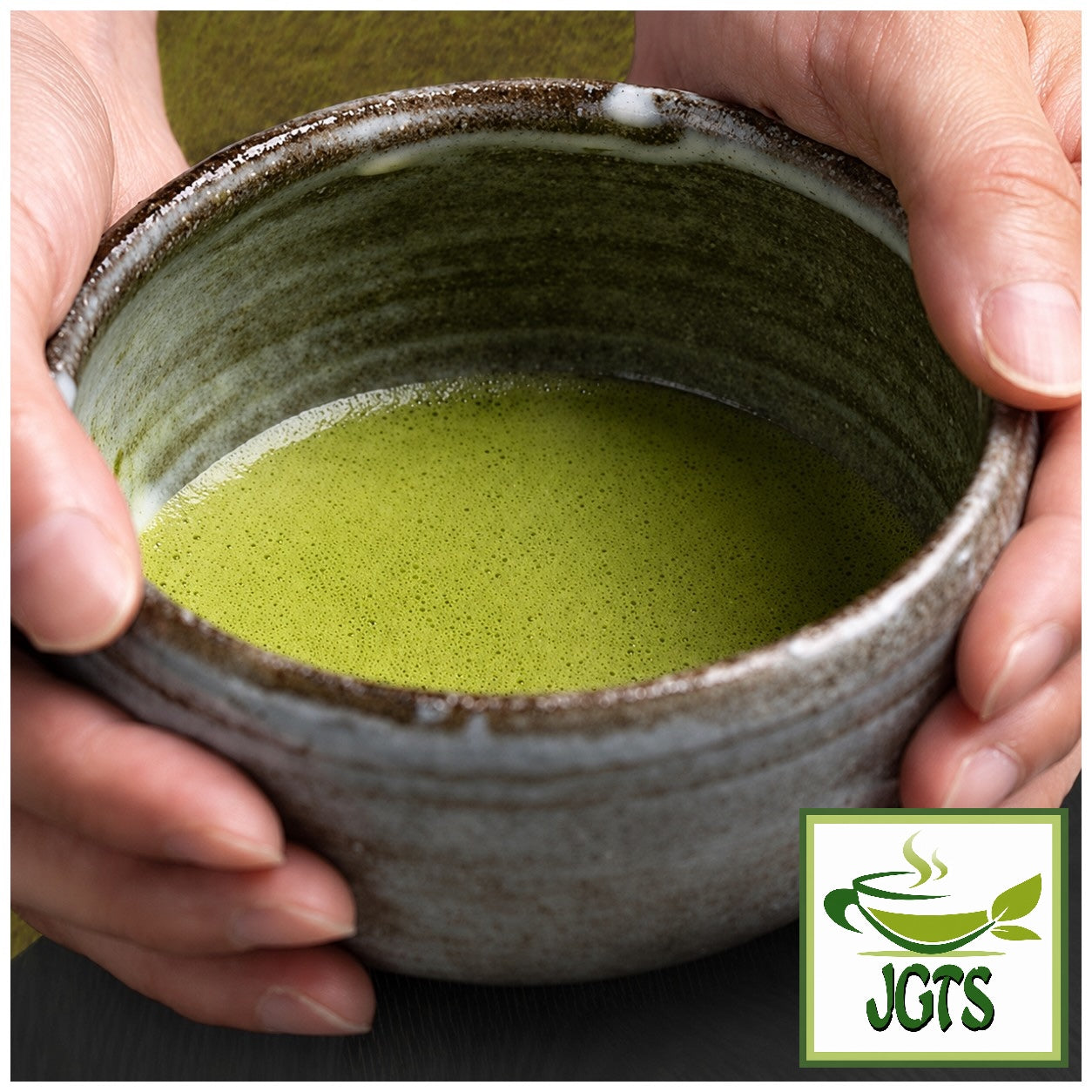 (Kippoya) Kiwami Organic Matcha - Matcha served in bowl