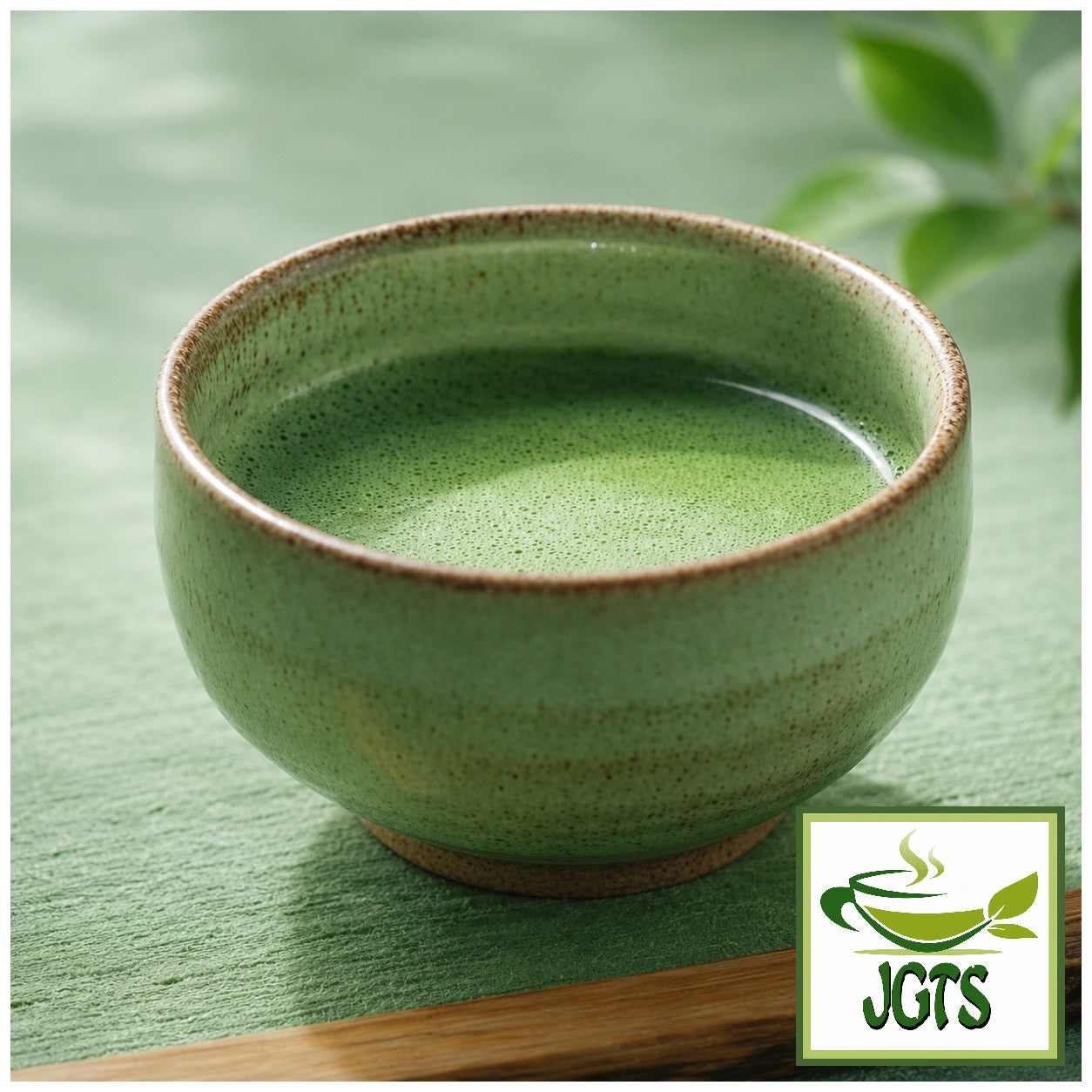 (Mizusouen Honpo) Organically Grown Powdered Green Tea - fresh brewed in a cup