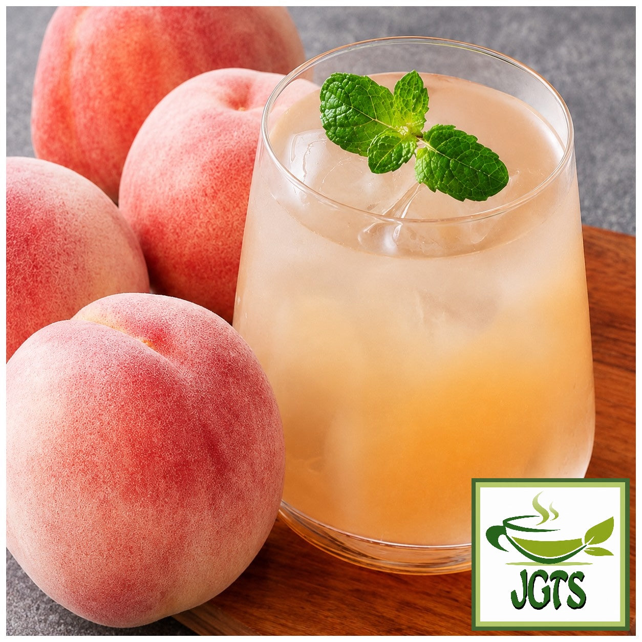 Nittoh Blissful Melting White Peach & Golden Peach (8 Sticks) - Peach tea brewed in glass