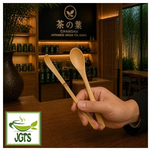 Tea Ceremony Set (Chasen, Chasaku, Tea Spoon) - Holdi9ng in hand