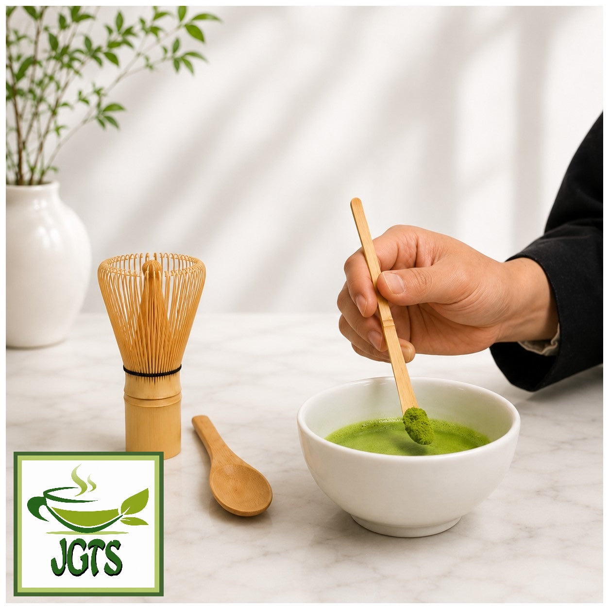Tea Ceremony Set (Chasen, Chasaku and Tea Spoon) - Using the matcha unensils
