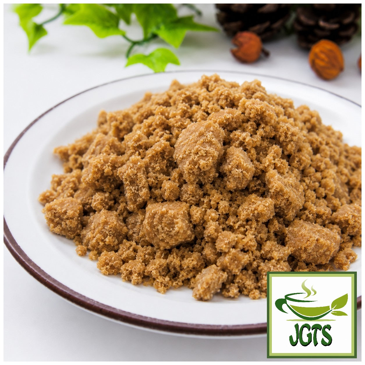 (Ueno Sugar) Okinawa Brown Sugar - Powdered sugar on plate