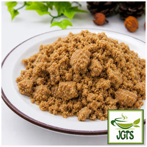 (Ueno Sugar) Okinawa Brown Sugar - Powdered sugar on plate