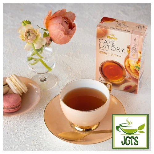 AGF Blendy Cafe Latory Peach Tea - served hot with box