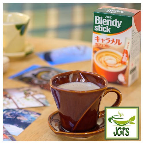 (AGF) Blendy Stick Caramel Cafe Au Lait Instant Coffee 8 Sticks - Fresh brewed in Mug