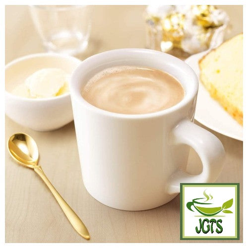 (AGF) Blendy Stick Melted Milk Cafe Au Lait Instant Coffee 8 Sticks - One stick brewed in mug