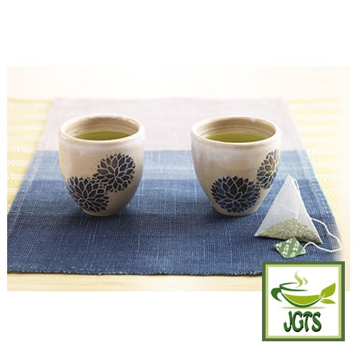 Kataoka Tsujiri Sencha Tea Bags 20 Pack (40 grams) Sencha brewed in cup