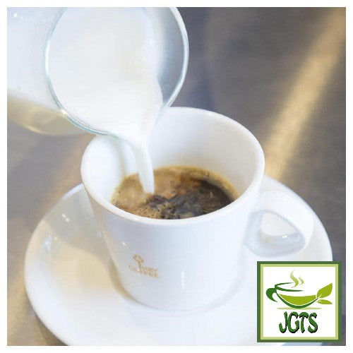 Key Coffee Grand Taste Mild Dark Instant Coffee Jar - Pour milk in cup
