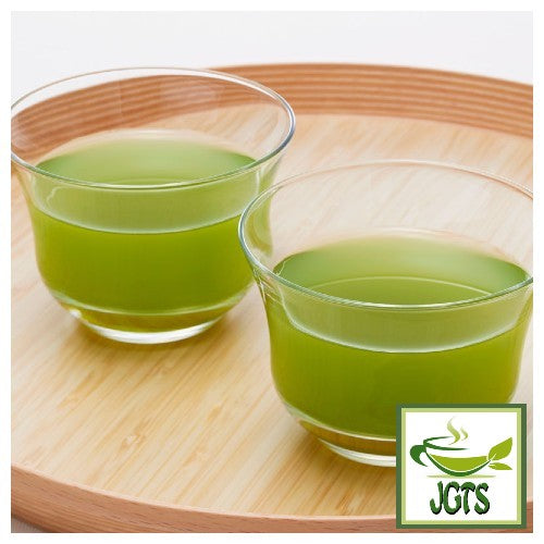 Organic Powdered Green Tea from Kagoshima - Green tea served in glasses